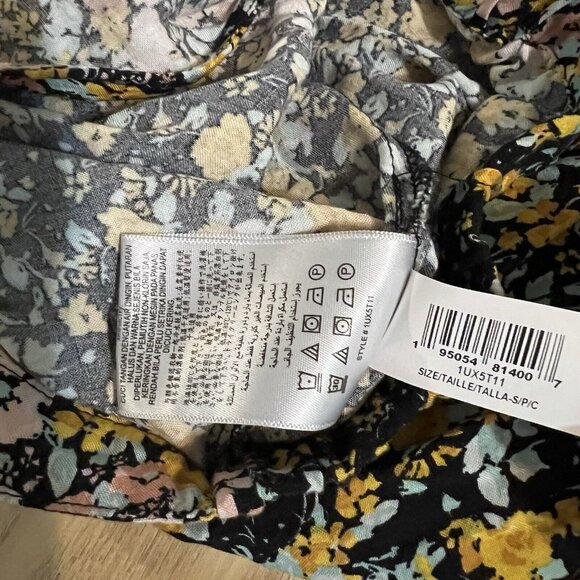 BCBGeneration Blouse Size Small Garden Floral Surplice Wrap Crop Top V Neck - Picture 8 of 10